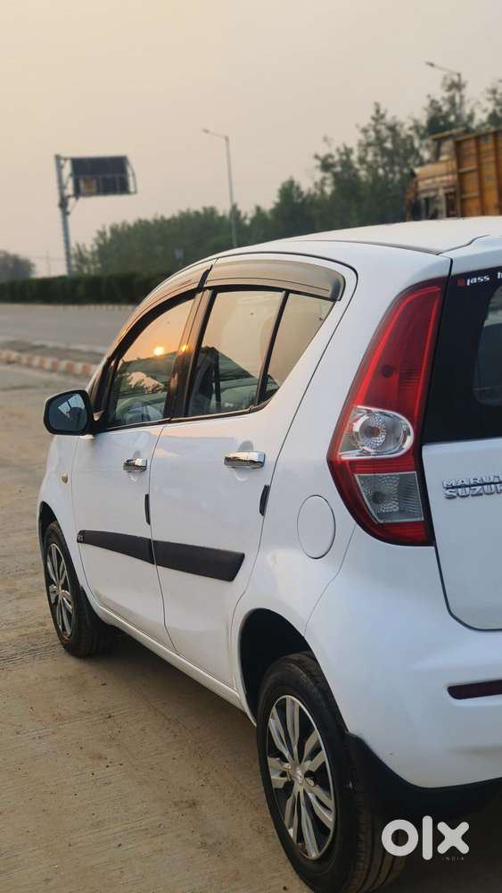 Maruti Suzuki Ritz Vxi, 2011, Petrol