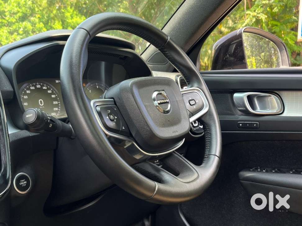 Volvo Xc40 D4 Momentum, 2019, Diesel