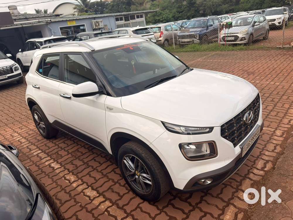  Hyundai Venue S 1.2 Petrol  2019  Only 29,000 Km  Polar White