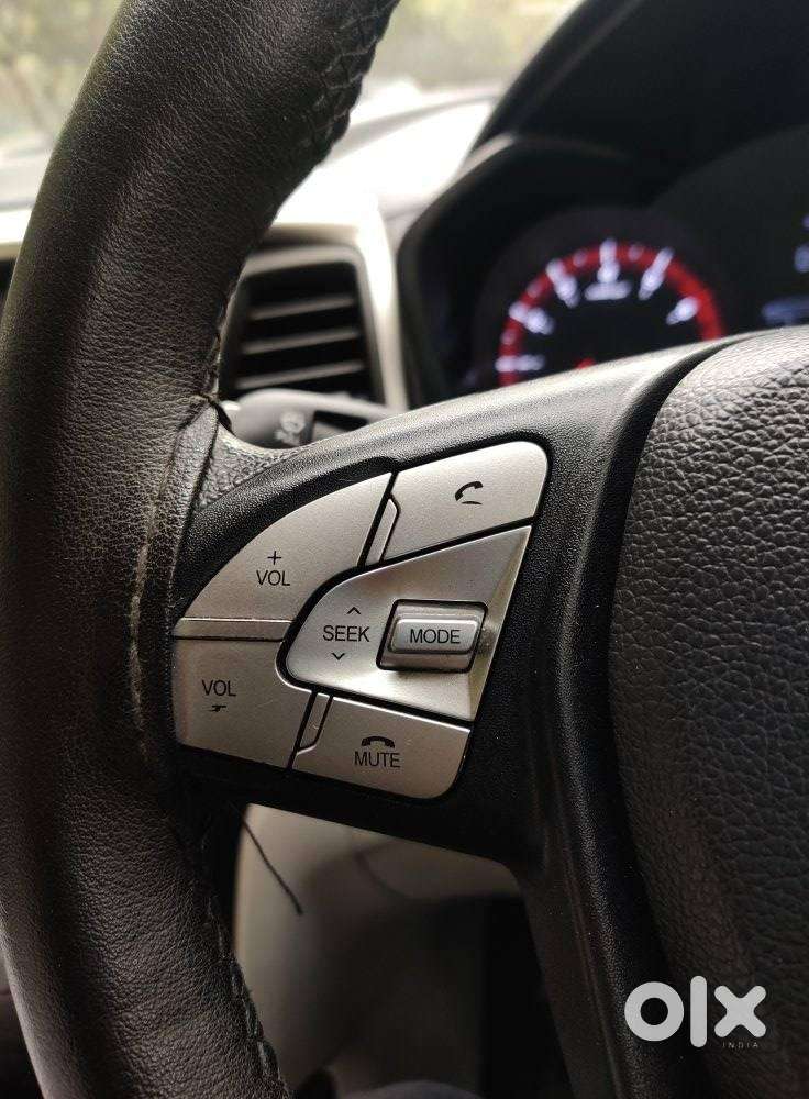 Mahindra Xuv300 W6, 2019, Petrol
