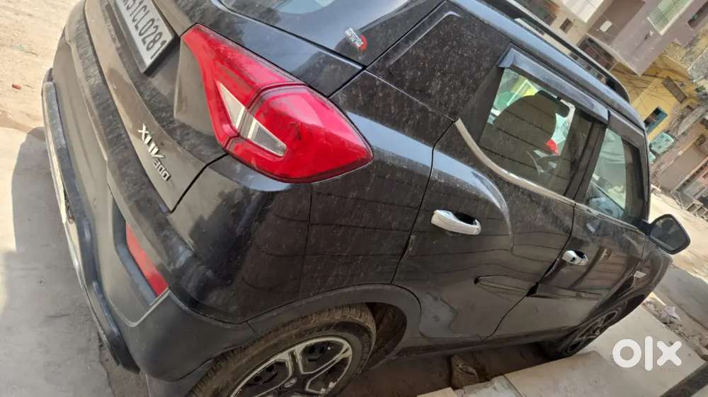 Mahindra Xuv300 Petrol Well Maintained