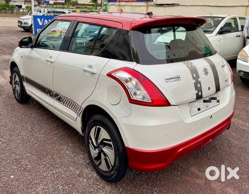 Maruti Suzuki Swift 1.2 Vxi Glory Edition, 2016, Petrol