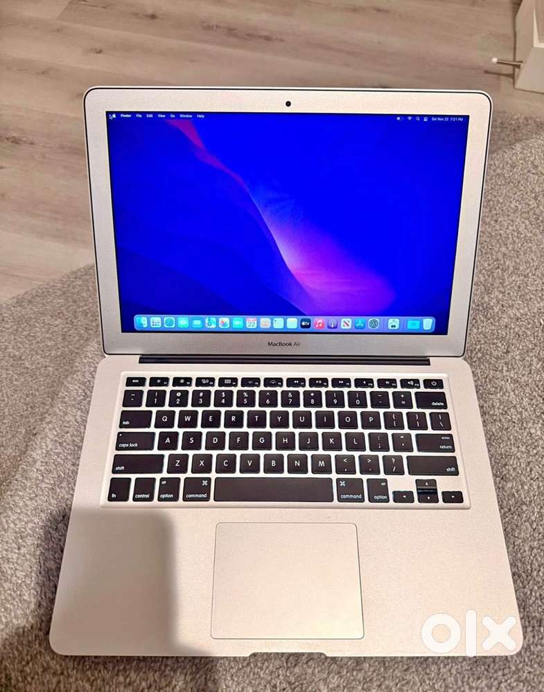 Macbook air i5 2017 model for sell in just 18500
