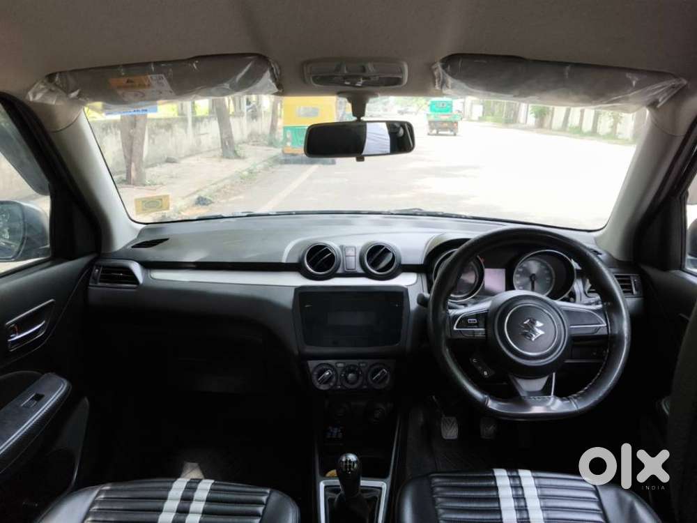 Maruti Suzuki Swift Vxi + Manual, 2023, Petrol