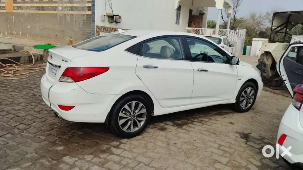 Hyundai Verna 2015 Diesel 125000 Km Driven