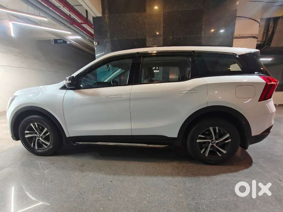 Mahindra Xuv700 2.2 Ax 5 Diesel At Str, 2022, Diesel