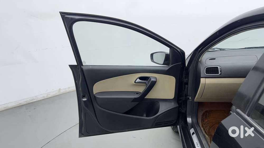 Volkswagen Polo 2009-2013 Petrol Highline 1.2l, 2015, Petrol
