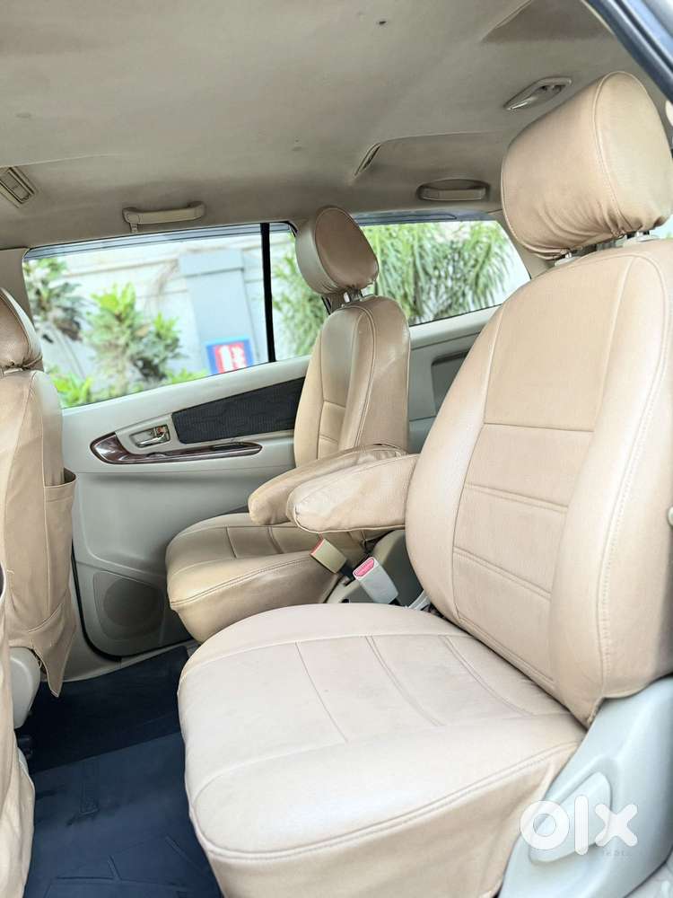 Toyota Innova 2.5 V 7 Str, 2012, Diesel