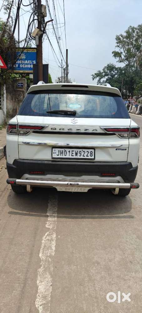 Maruti Suzuki Brezza 1.5 Zxi Smart Hybrid, 2022, Petrol