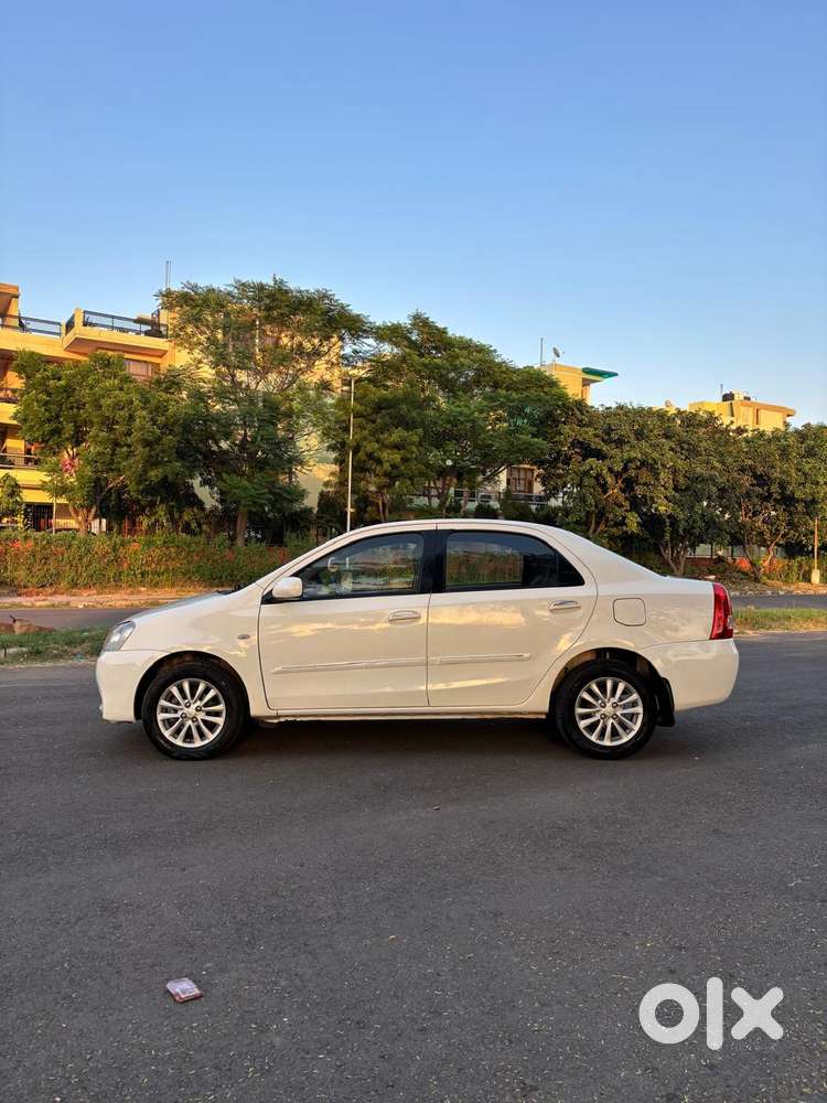 Toyota Etios Vx Xclusive, 2011, Petrol