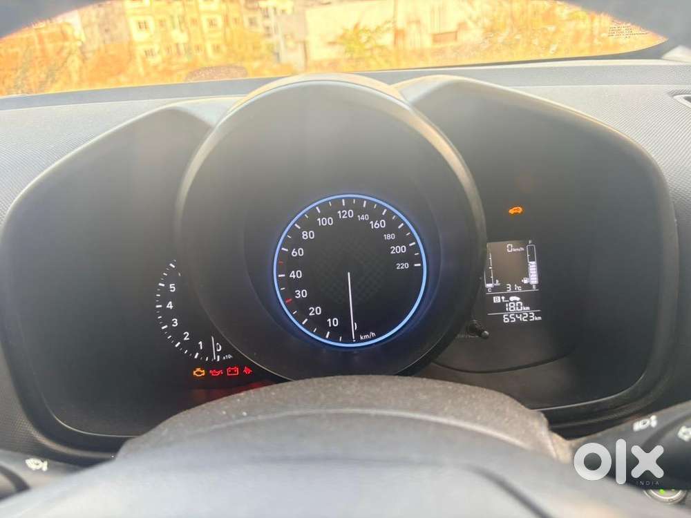 2020 Hyundai Venue 1.2l Cng/petrol Excelent Condition