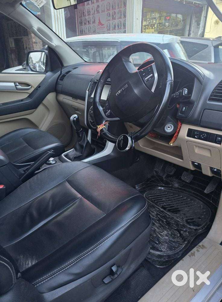 Isuzu D-max V-cross 4x4, 2019, Diesel