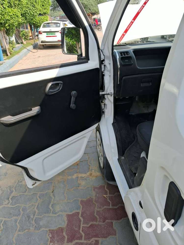 Maruti Suzuki Eeco 2016
