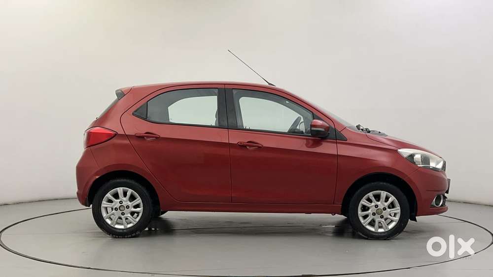 Tata Tiago Xza, 2017, Petrol