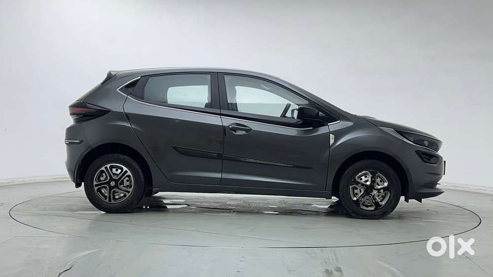 Tata Altroz 1.2 Xe, 2022, Petrol
