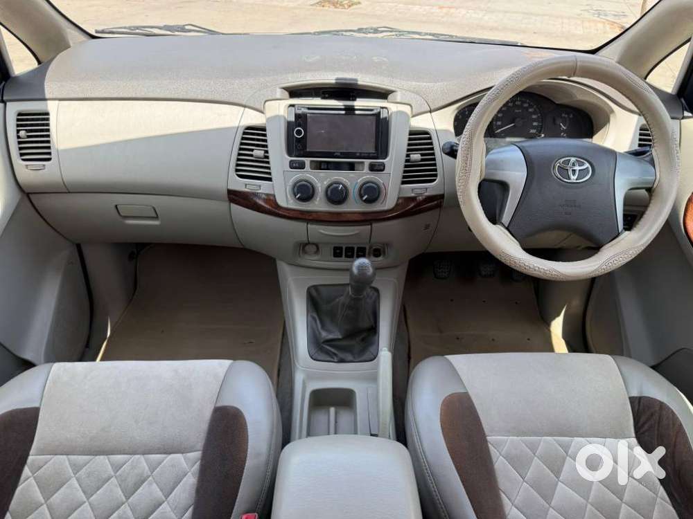 Toyota Innova 2.5 G (diesel) 7 Seater Bs Iv, 2013, Diesel