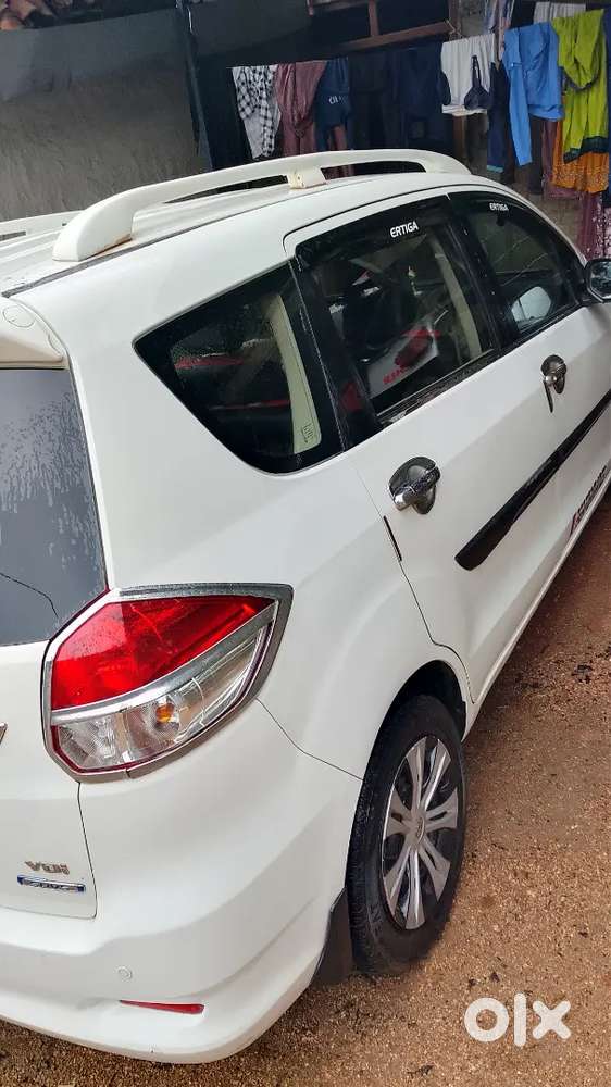 Peson Ki Jarurat Hai Is Liye Bech Rahe Hai Arjent Bechna Hai
