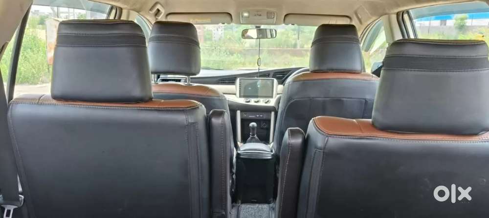 Toyota Innova Crysta 2.4 G Mt 7 Str, 2017, Diesel