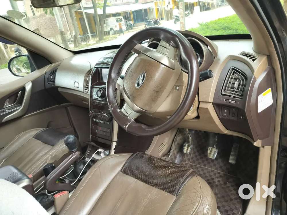 Mahindra Xuv500 2012 Diesel 180000 Km Driven