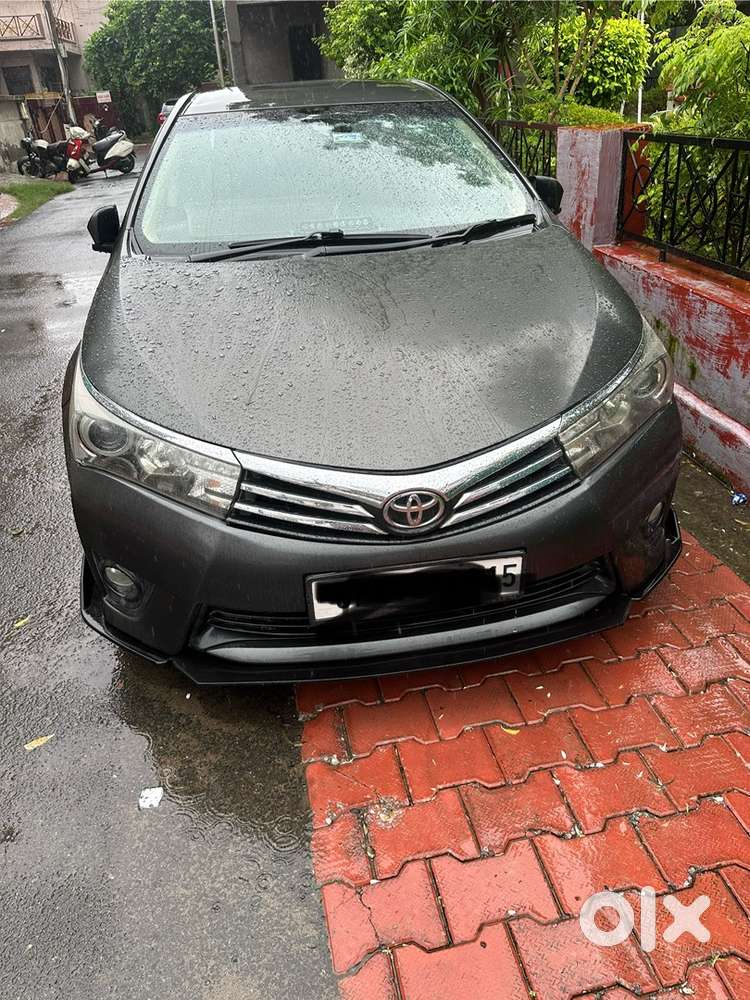Toyota Corolla Altis 2014 Petrol Well Maintained