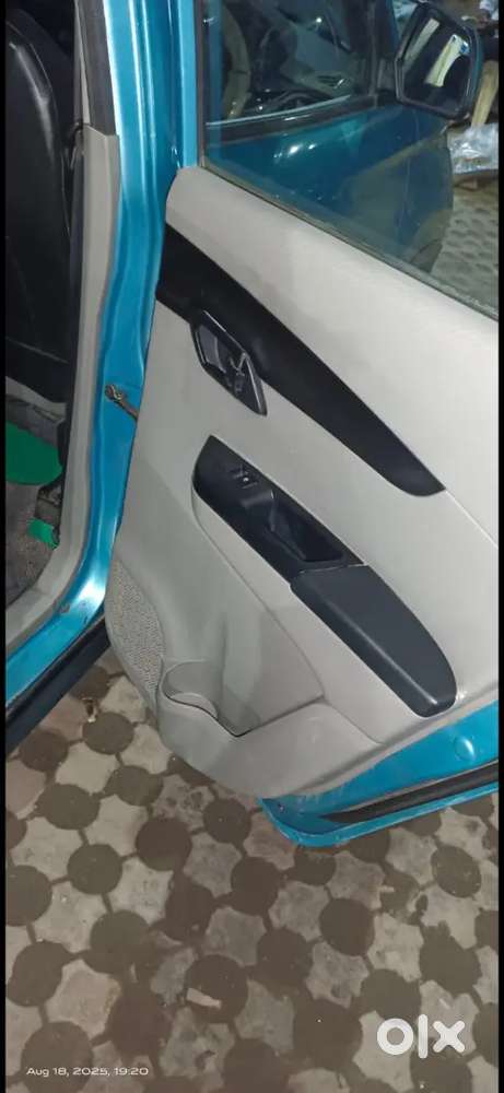 Mahindra Kuv 100 Diesel 2016 Owner 1st