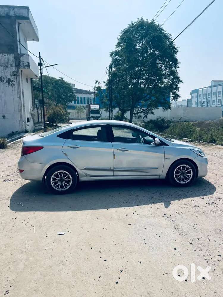 Hyundai Fluidic Verna 2011 Petrol Good Condition