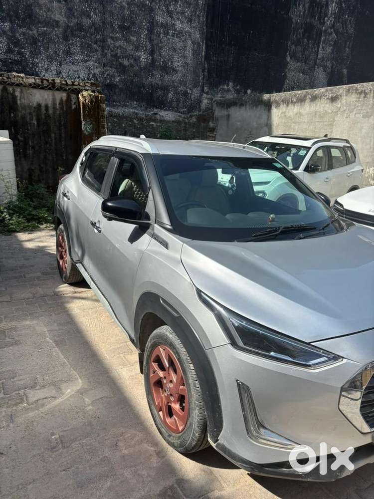 Nissan Car Petrol 2022 Model