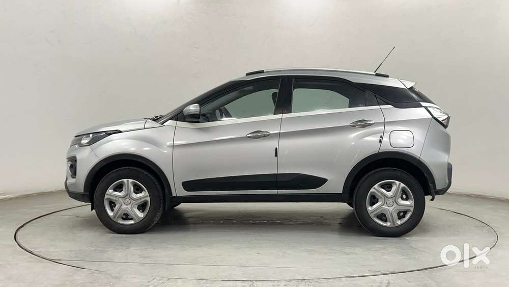 Tata Nexon 1.2 Revotron Xma Amt (s), 2021, Petrol
