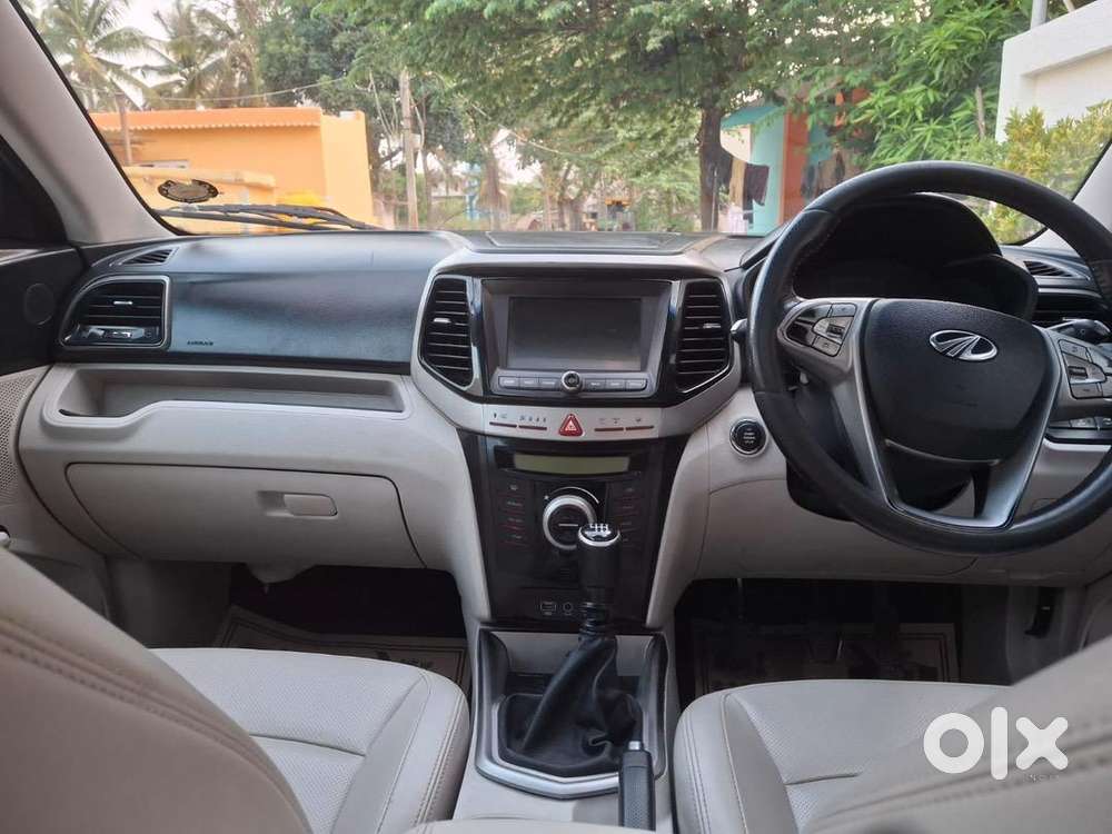 Showroom Condition Sunroof Xuv300