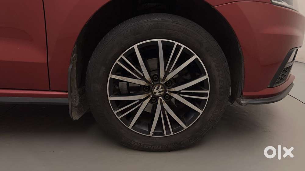 Volkswagen Vento 2010-2013 Petrol Highline At, 2020, Petrol