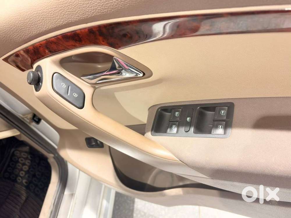 Skoda Rapid 1.6 Mpi Ambition, 2015, Petrol