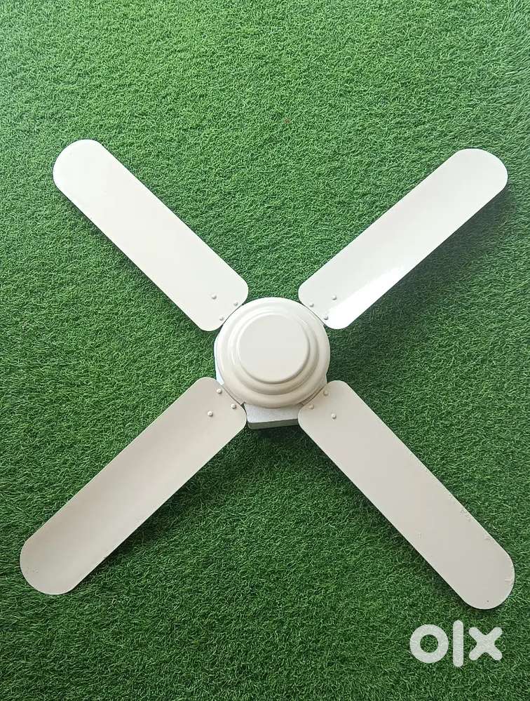 Bajaj 4 leaf fan