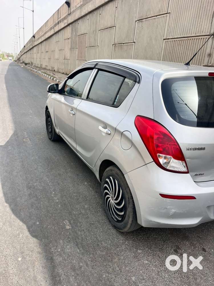 Hyundai I20 2012 Cng  Well Maintained