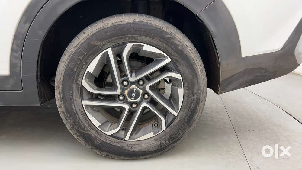 Kia Carens 1.5 Luxury Plus Diesel At 6 Str, 2022, Diesel