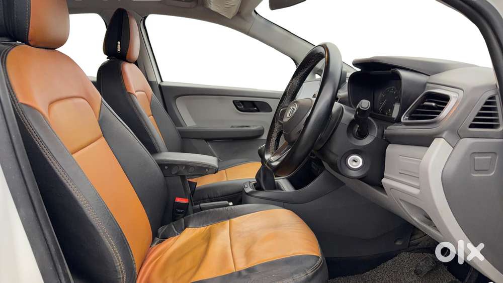 Tata Altroz 1.2 Xe, 2021, Petrol