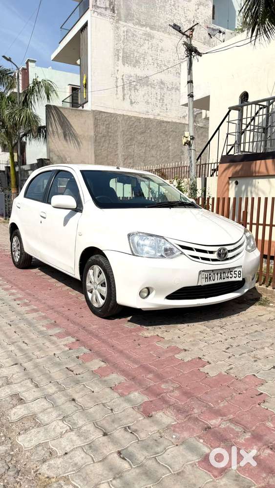 Toyota Etios Liva V Sp*, 2011, Petrol