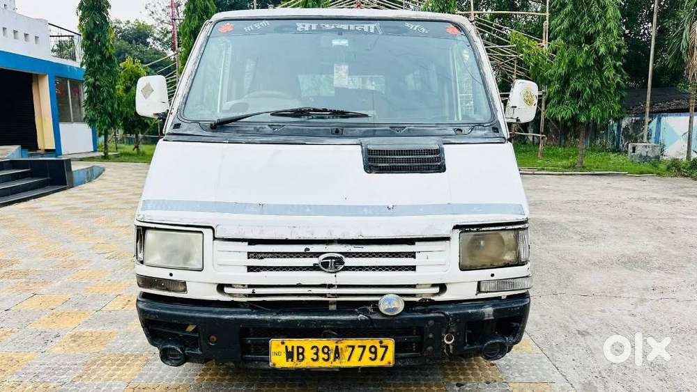Tata Winger Deluxe - Hi Roof (ac), 2013, Diesel