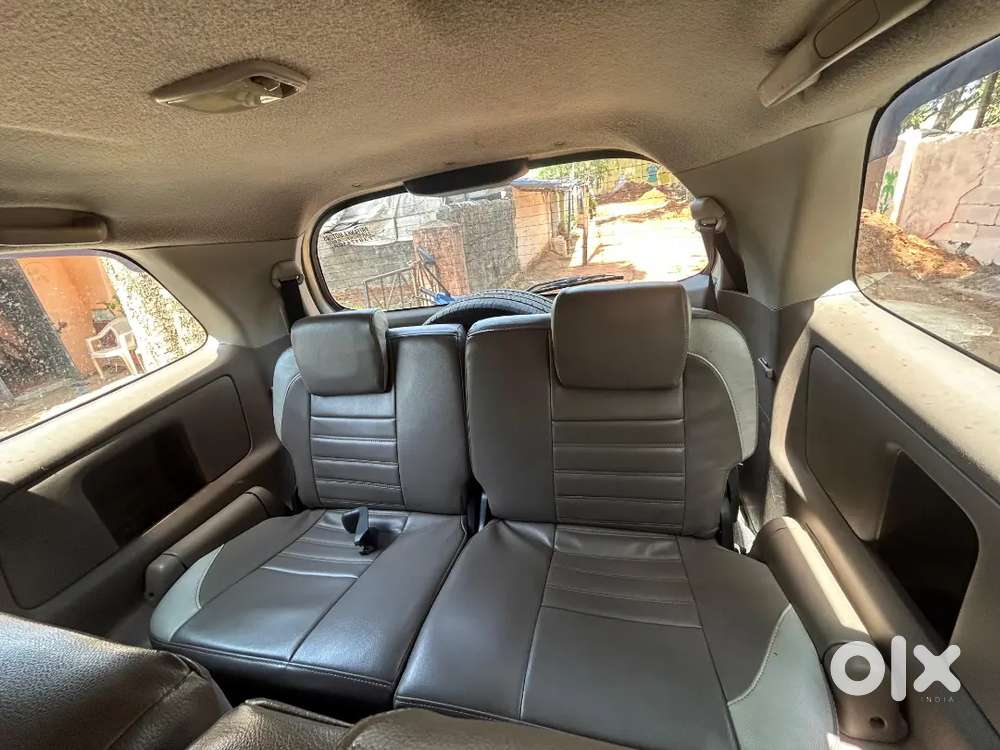 Toyota Innova 2.5 G 2015