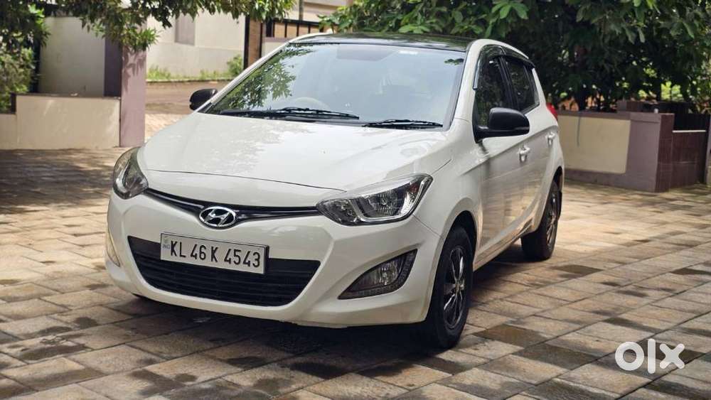Hyundai I20 Sportz At 1.4, 2014, Diesel