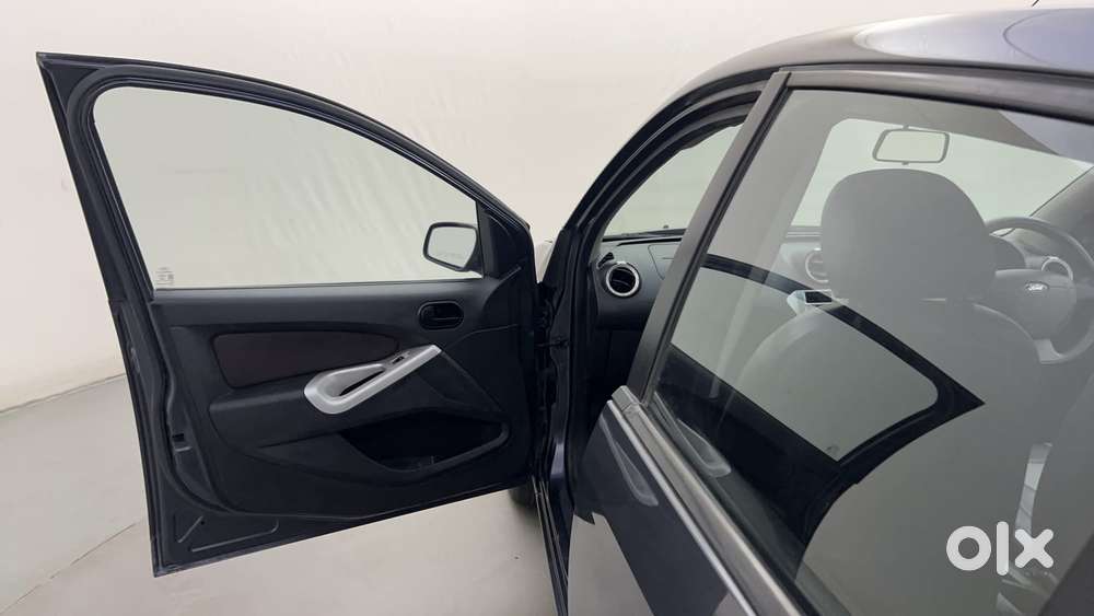 Ford Figo 1.2 Duratec Petrol Titanium, 2012, Petrol