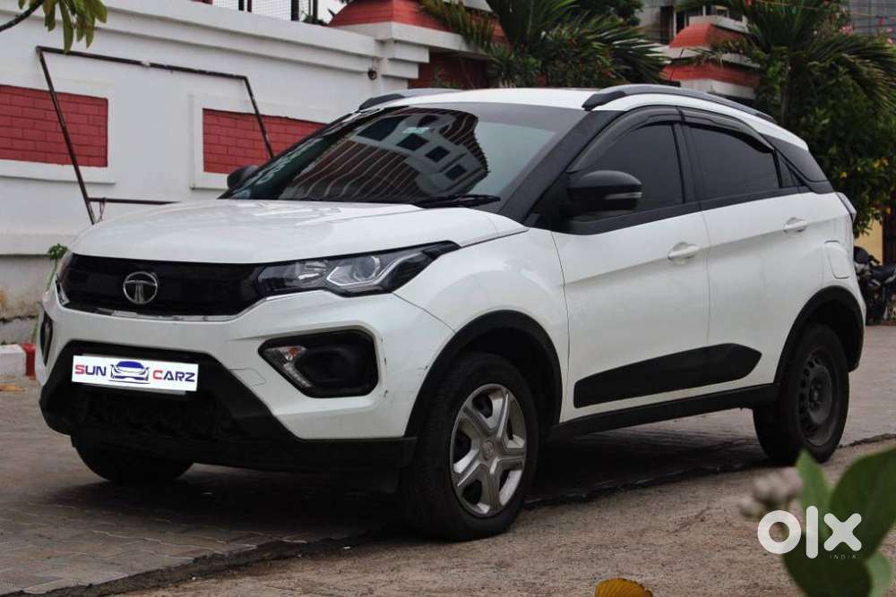 Tata Nexon 1.2 Revotron Xm (s), 2023, Petrol