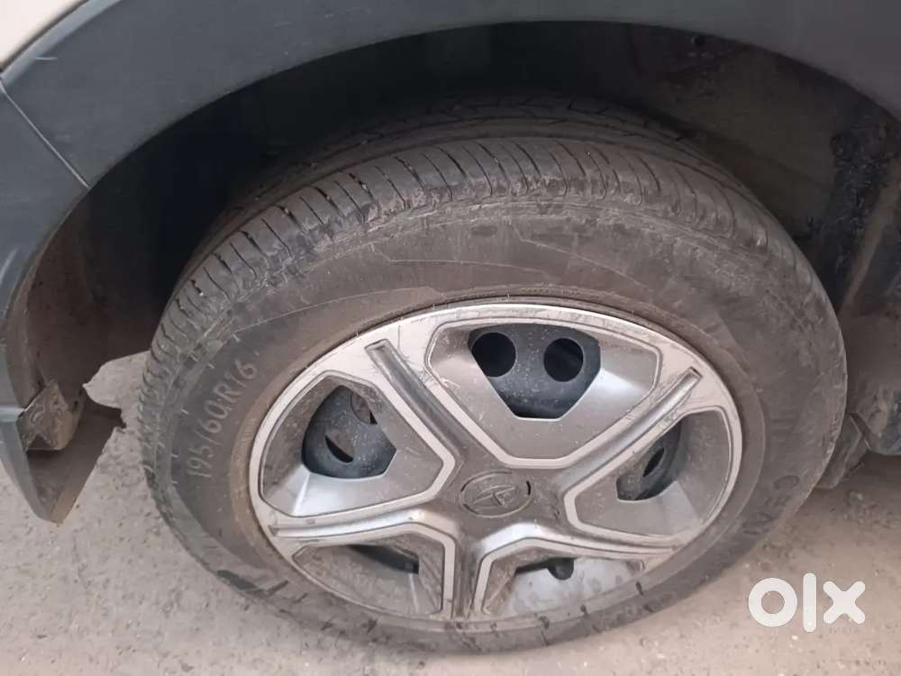 Tata Nexon 2018 Variant Petrol Manual