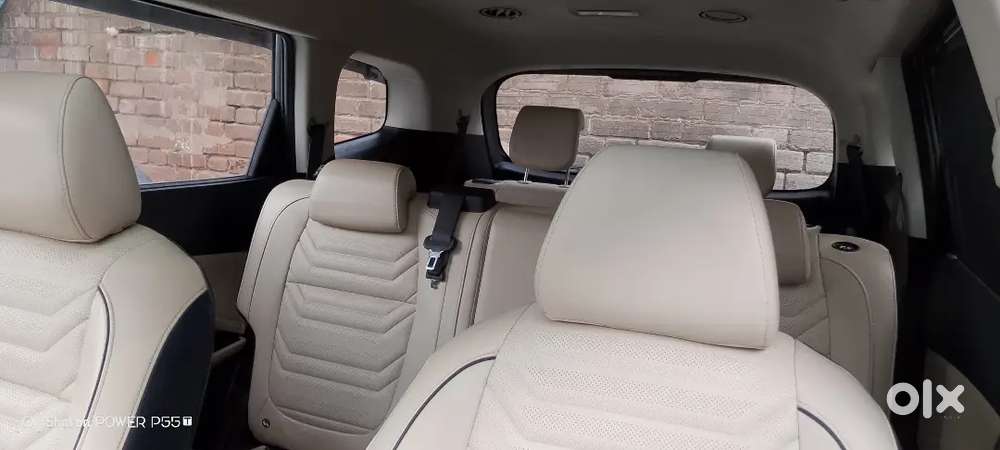 Kia Carens Top Model Luxury Plus 7 Automatic Sunroof Varient