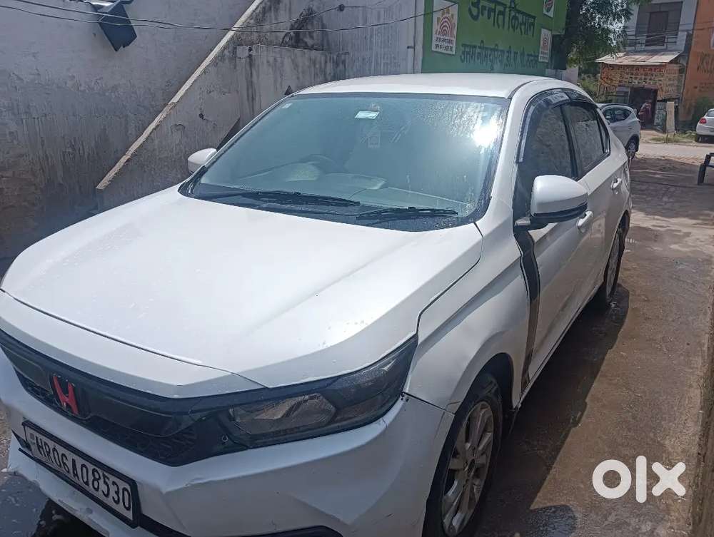 Honda Amaze 2nd 2018.  Koi Kami Ni Gadi Me. Halki Fulki Scratches Hai