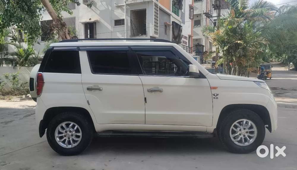 Mahindra Tuv 300 T8 Amt, 2015, Diesel