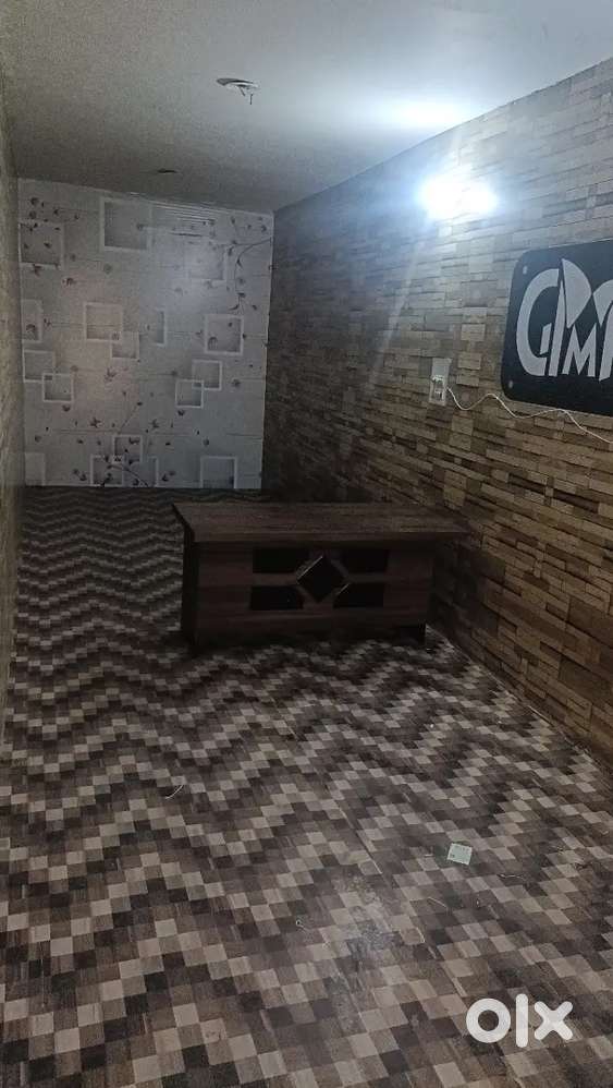1 floor shop cum office space available for Rent , with washroom
