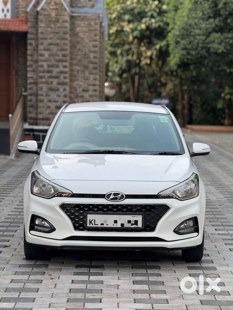 Hyundai I20 Sportz Plus Cvt, 2020, Petrol