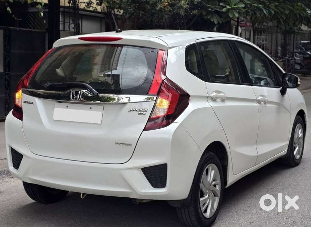 Honda Jazz V Automatic, 2016, Petrol