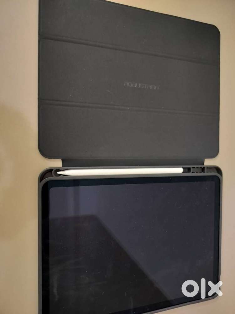 Apple iPad Air M2 + Apple Pencil Pro + Cover Excellent Condition