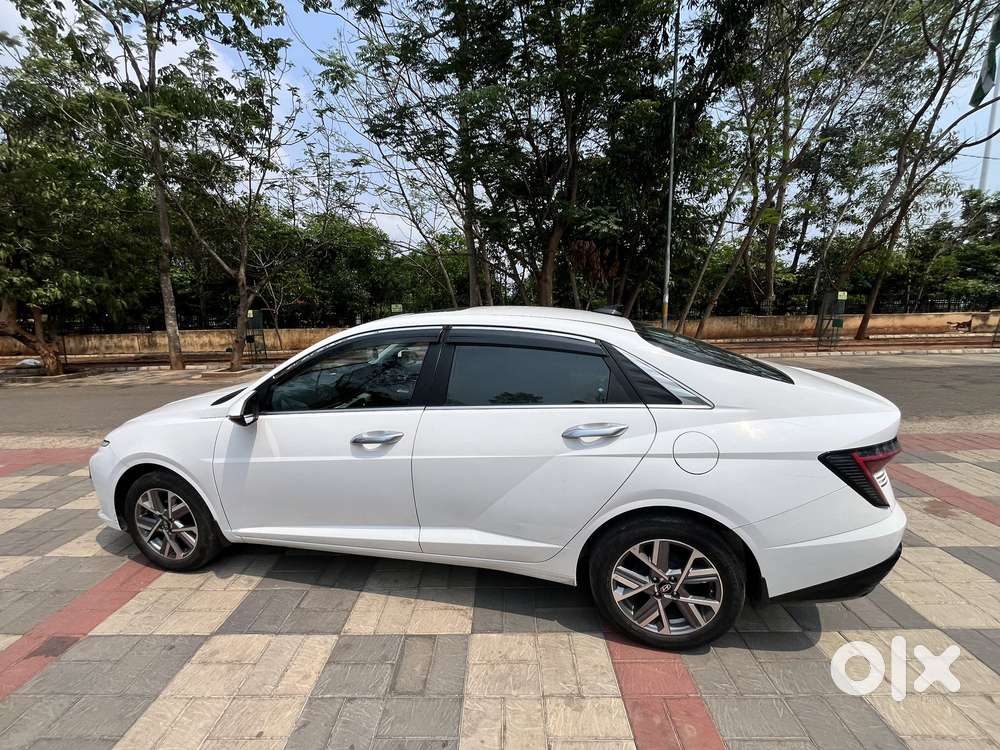 Hyundai Verna 1.5 Mpi Mt Sx (o), 2023, Petrol
